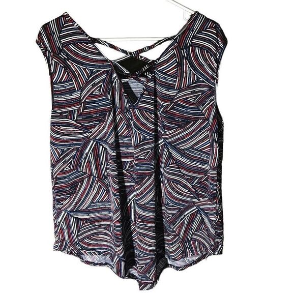 Amana SZ 2X plus size top textured red white blue New tags sleeveless - Picture 2 of 4